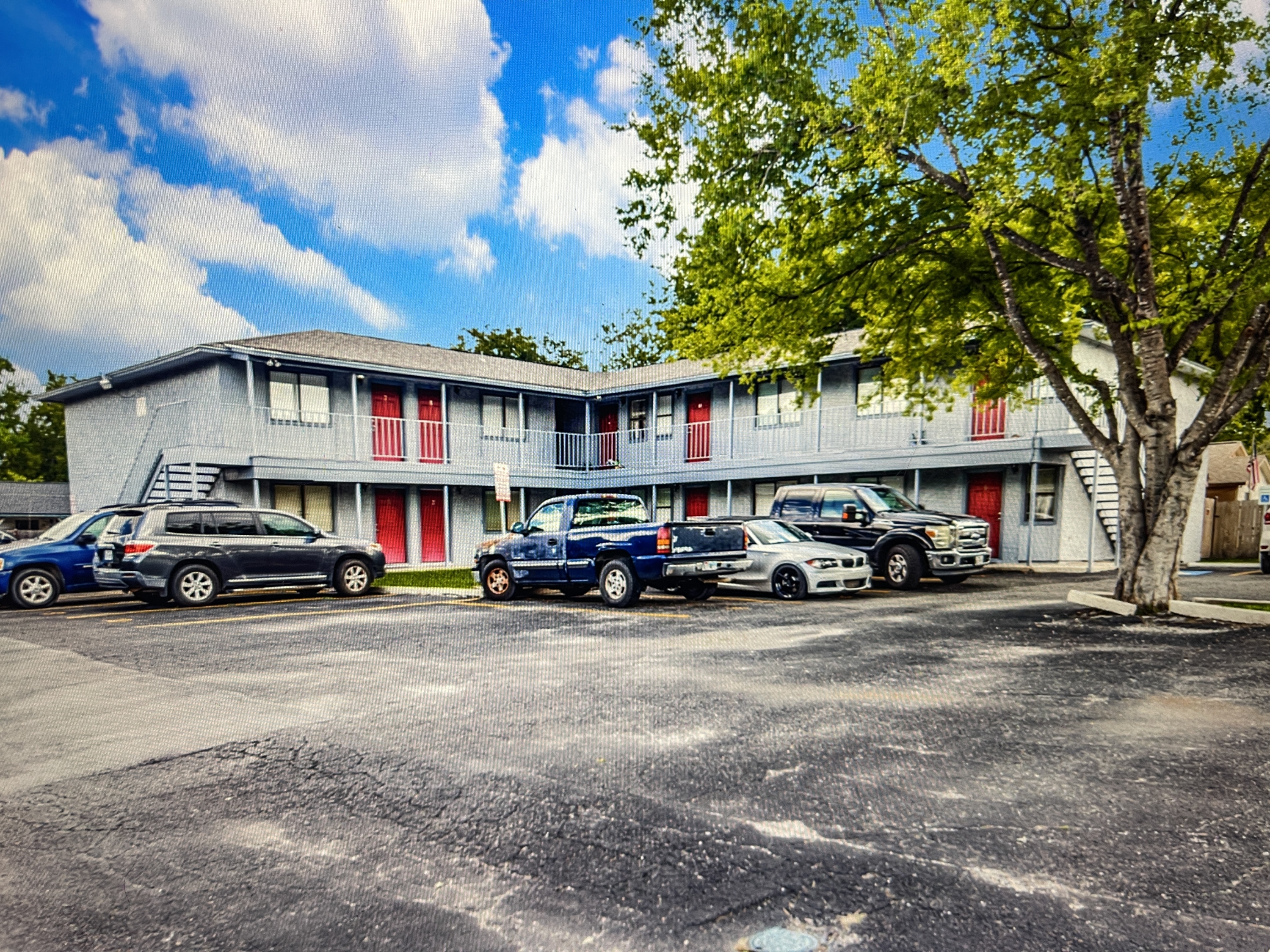 500 Burton Ave - 10