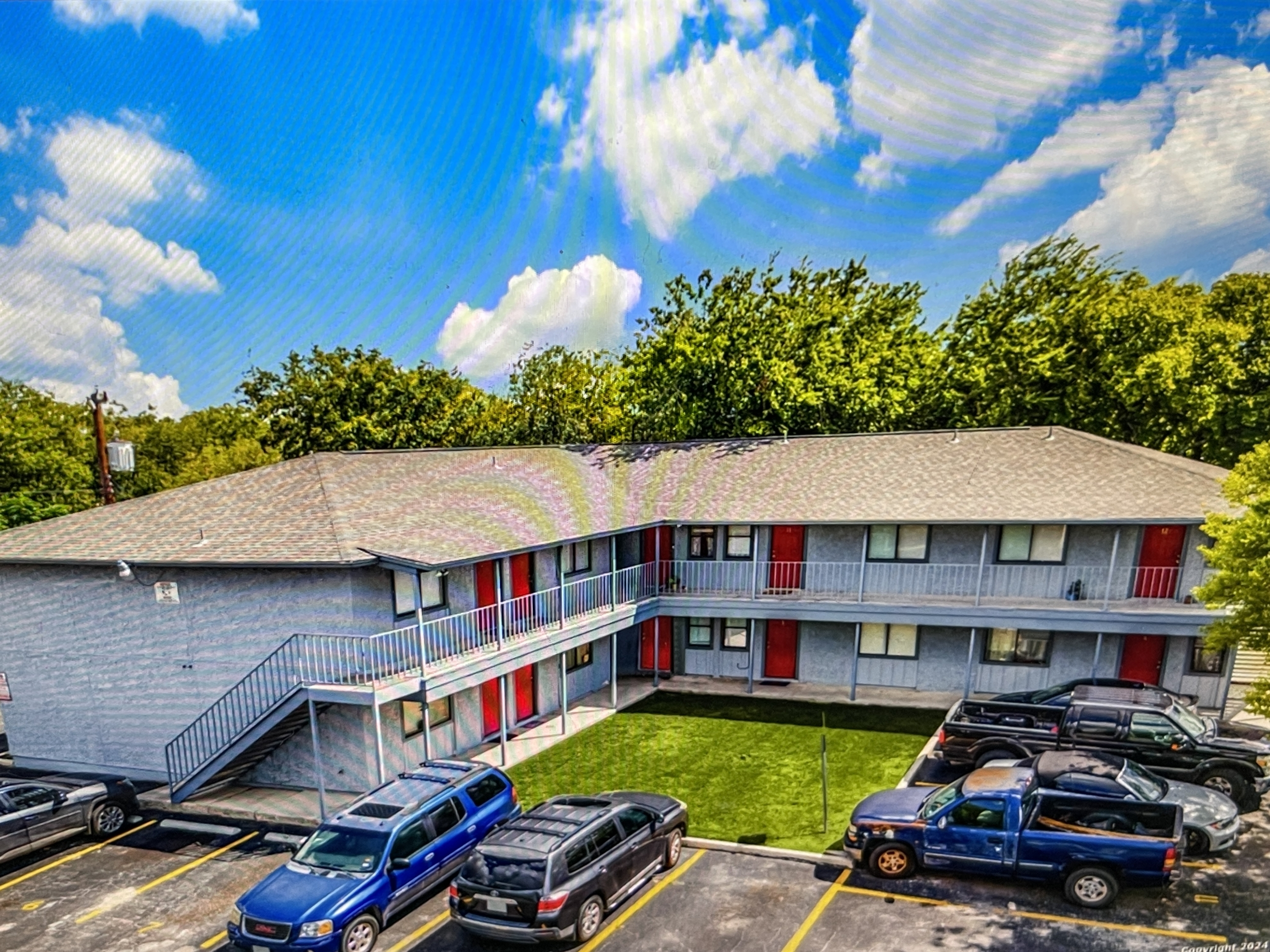 Property main image